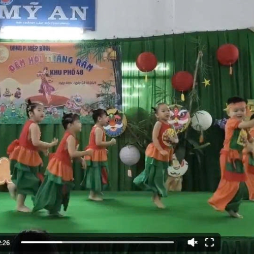 Văn nghệ trung thu lớp chồi